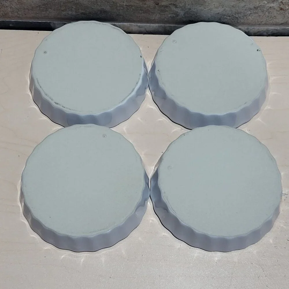 N/A four white